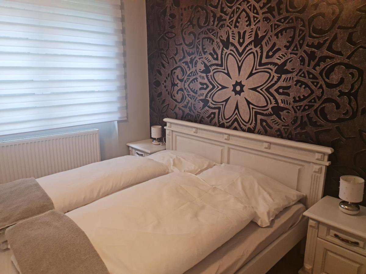 Huerrem Apartman Eger Kültér fotó